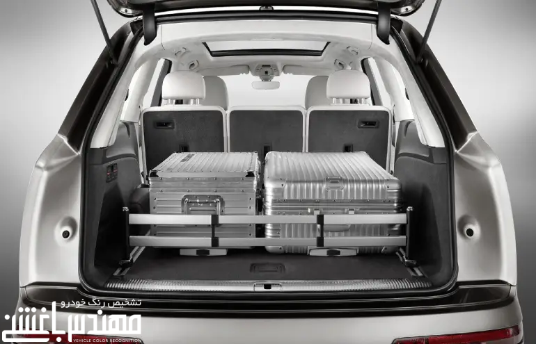 نمای داخلی آئودی Q7