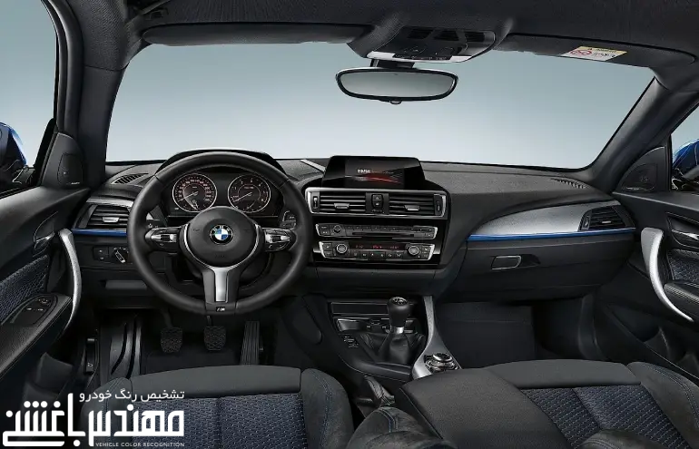 نمای داخلی بی ام و 120i هاچ بک نمای داخلی بی ام و 120i هاچ بک