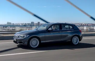 120i هاچ بک ( BMW 120i Hachback )