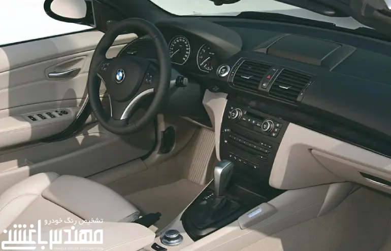 نمای داخلی بی ام و 125i کروک