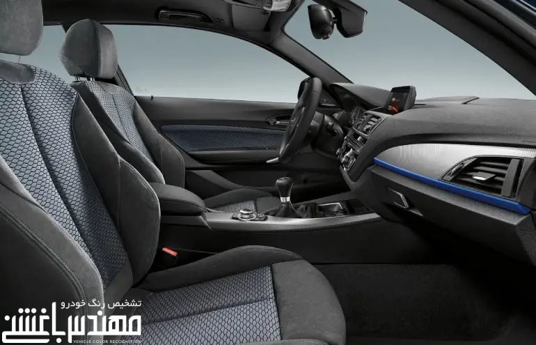 نمای داخلی بی ام و 125i