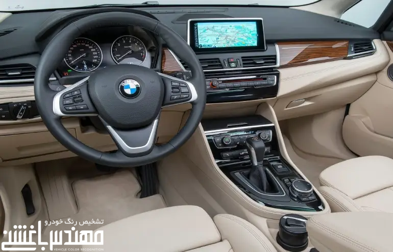 بی ام و 218i اکتیو تورر ( BMW 218i Active Tourer )