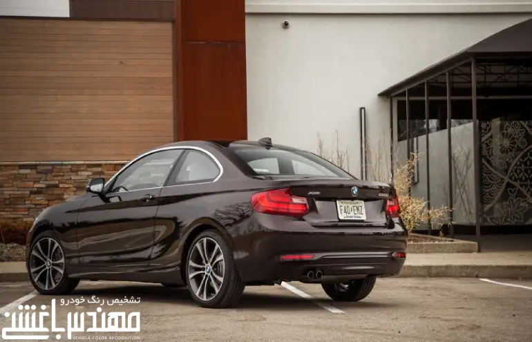 بی ام و 228 آی ایکس درایو  بی ام و 228 آی ایکس درایو