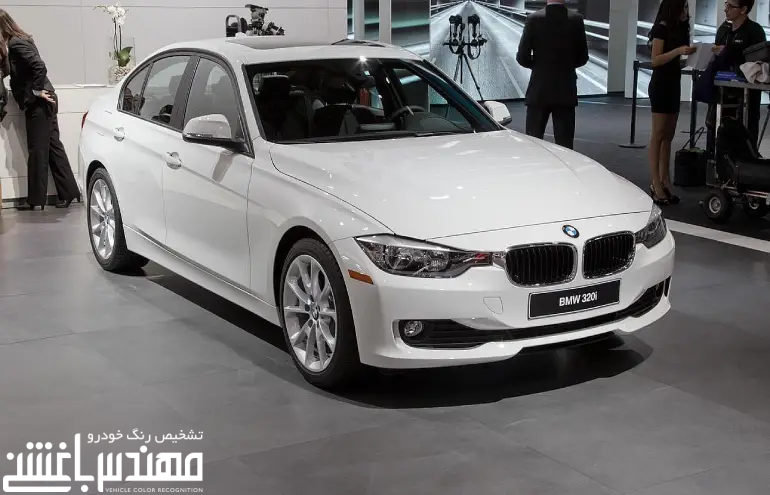 بی ام و 320i