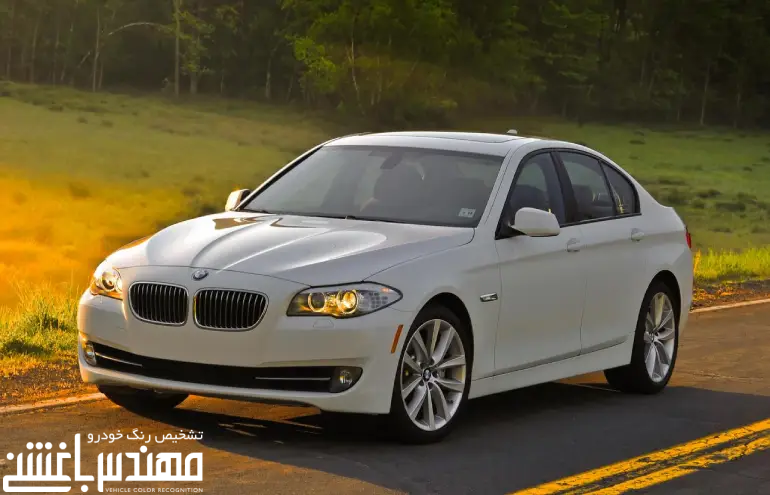 قیمت و مشخصات بی ام و 520i