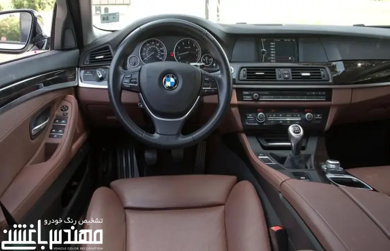 نمای داخلی بی ام و 535i