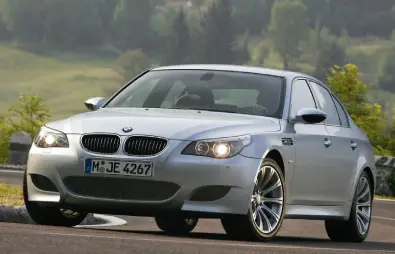  540 آی ایکس درایو ( 540i xDrive )