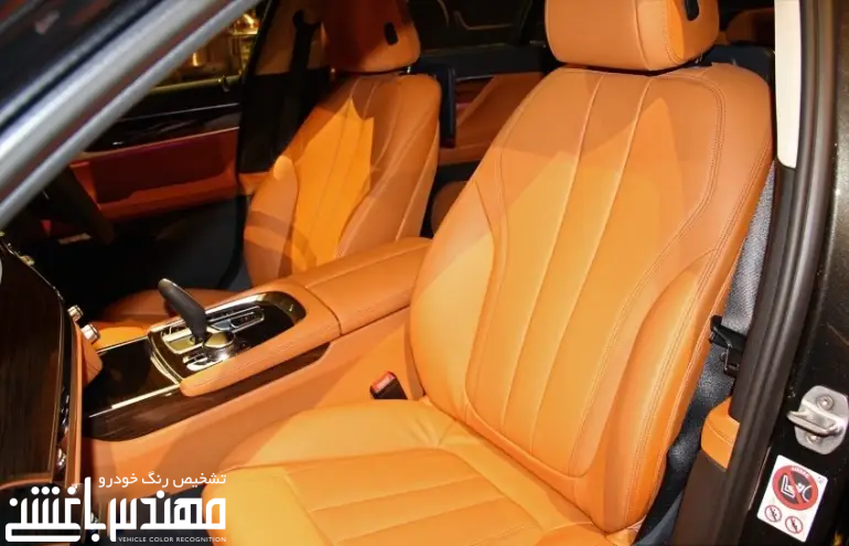 نمای داخلی بی ام و 730Li