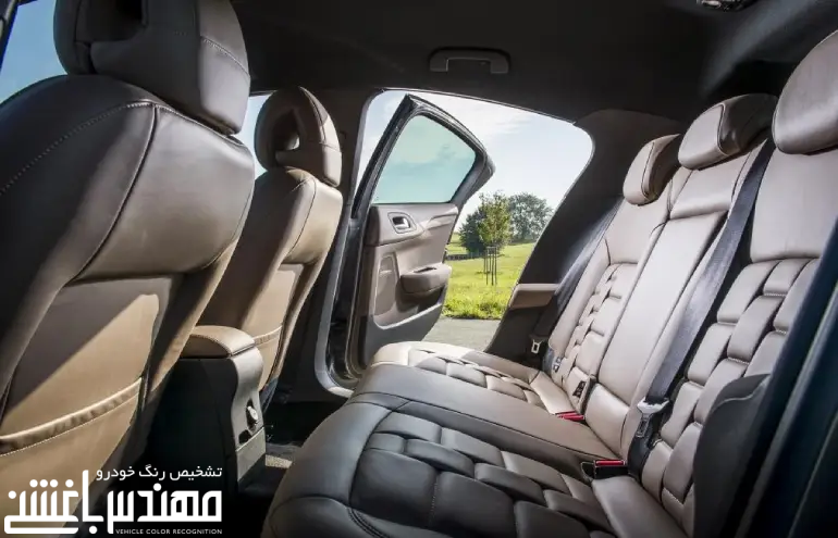 نمای داخلی دی اس 4 کراس بک نمای داخلی دی اس 4 کراس بک