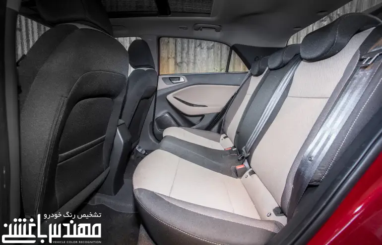 نمای داخلی هیوندای i20 مونتاژ