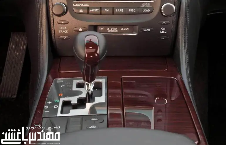 نمای داخلی لکسوس GS
