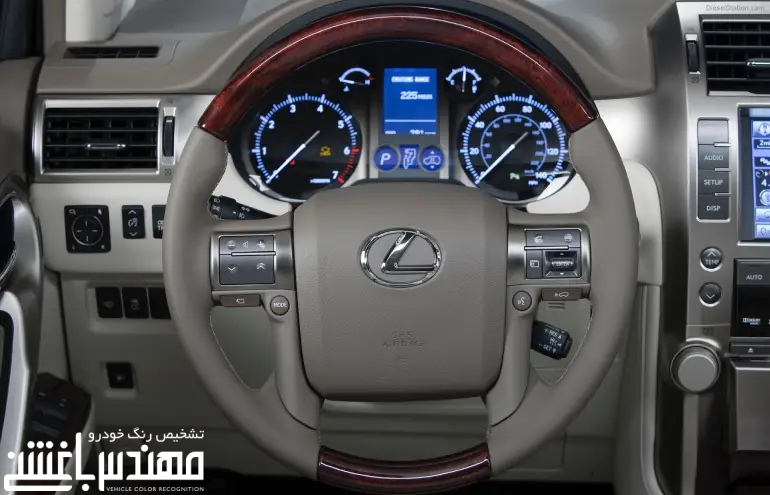 نمای داخلی لکسوس GX460