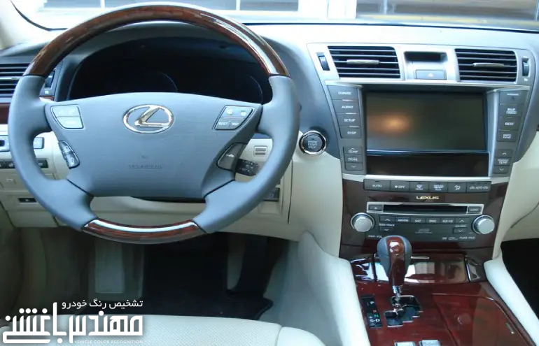 نمای داخلی لکسوس LS460