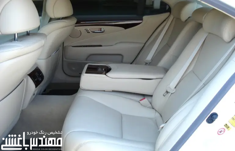 نمای داخلی لکسوس LS460