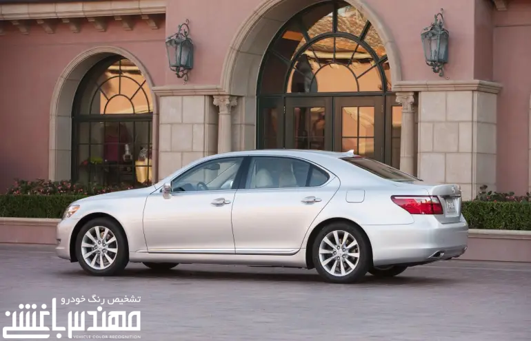 لکسوس LS460