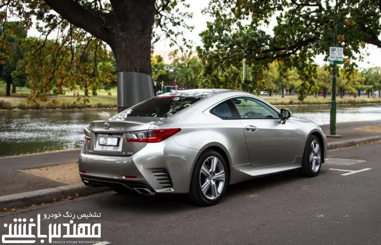 لکسوس RC350