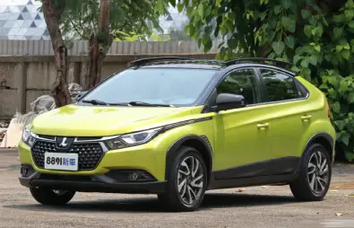 یو 5 ( LUXGEN U5 )