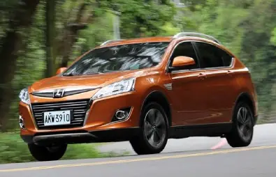 یو 6 ( LUXGEN U6 )