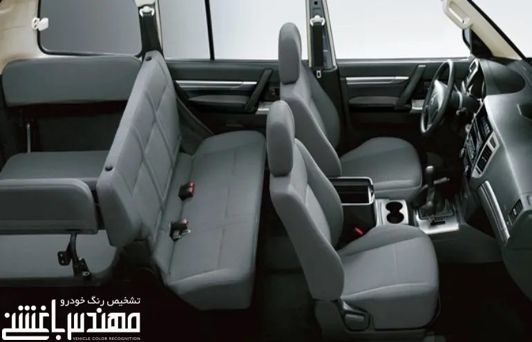 نمای داخلی میتسوبیشی پاجرو