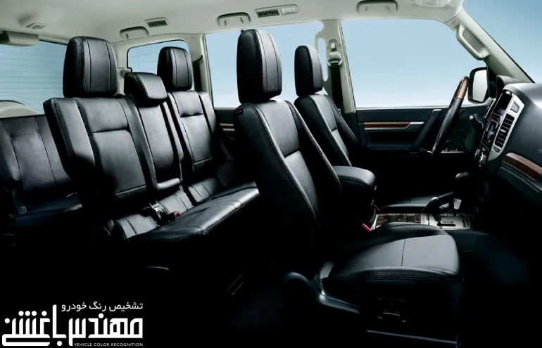 نمای داخلی میتسوبیشی پاجرو