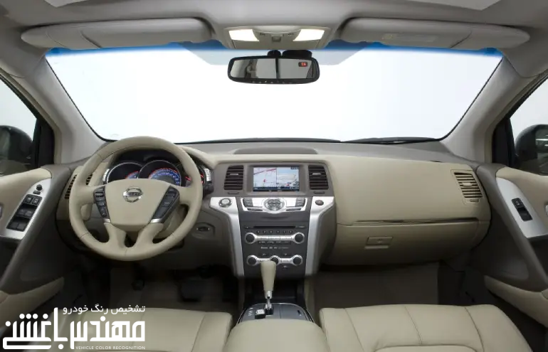 نمای داخلی نیسان مورانو