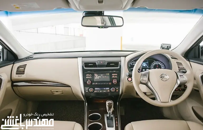 نمای داخلی نیسان تینا ( تیانا )