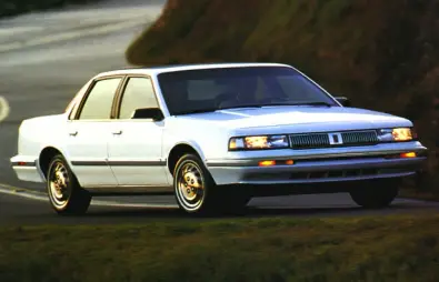 کاتلس سیرا ( Cutlass Ciera )