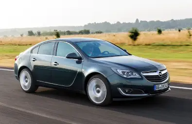 اینسیگنیا ( Insignia )