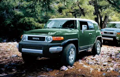 اف جی کروزر ( Fj Cruiser )
