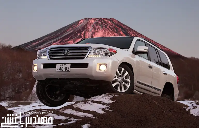 تویوتا لندکروزر