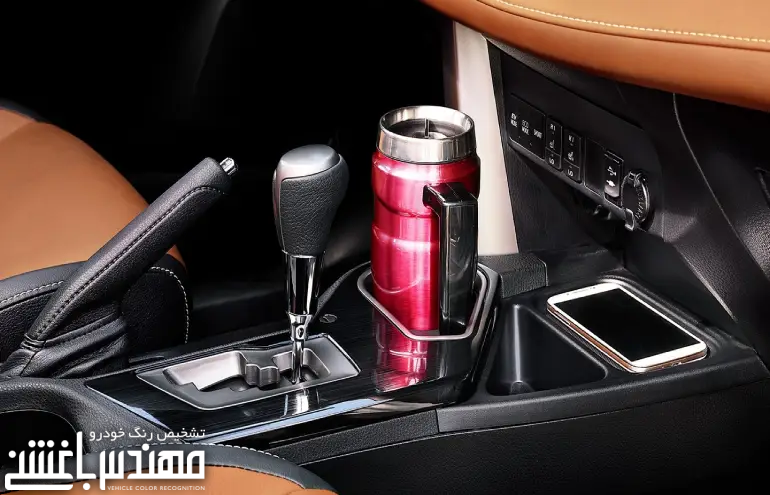 نمای داخلی تویوتا راو 4 