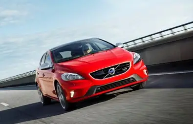 وی 40 ( V40 2014 )