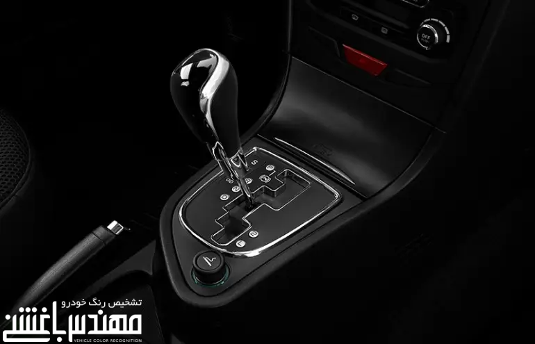 نمای داخلی دانگ فنگ H30 کراس