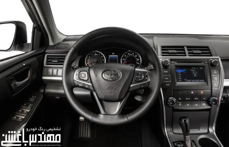 نمای داخلی تویوتا کمری 2015 - 2016