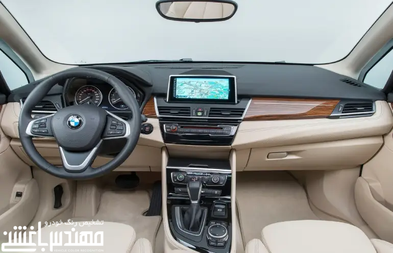 بی ام و 218i اکتیو تورر ( BMW 218i Active Tourer )