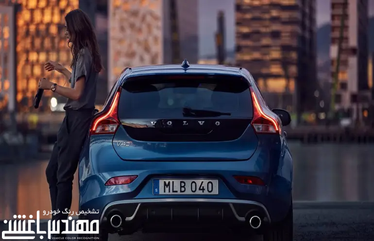 ولوو V40