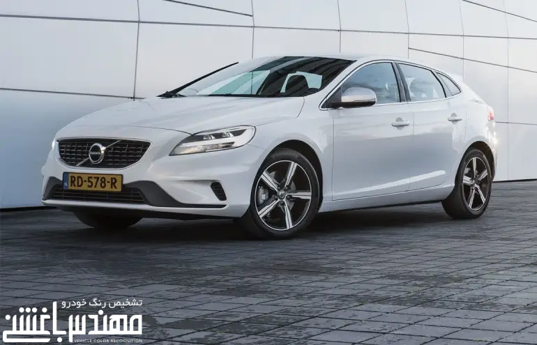 ولوو V40